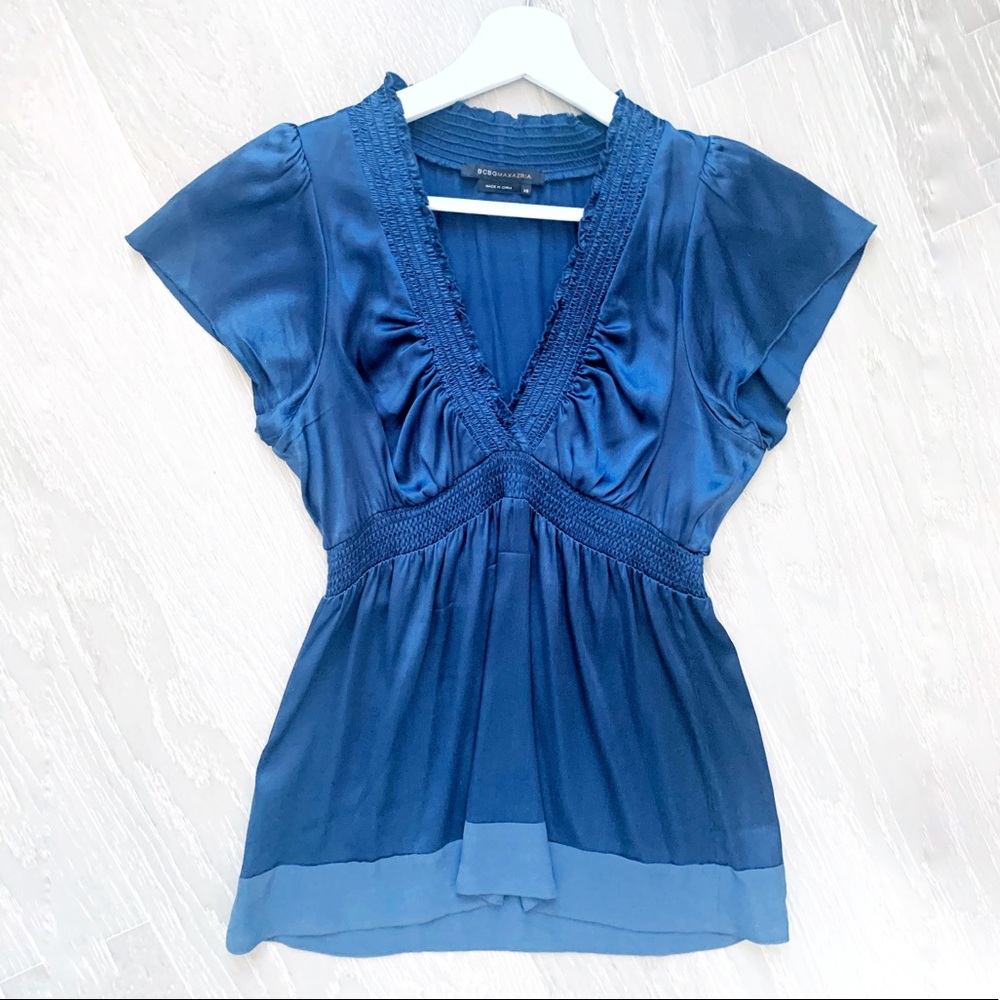 Beautiful Silk Blue Ruched BCBG Blouse XS